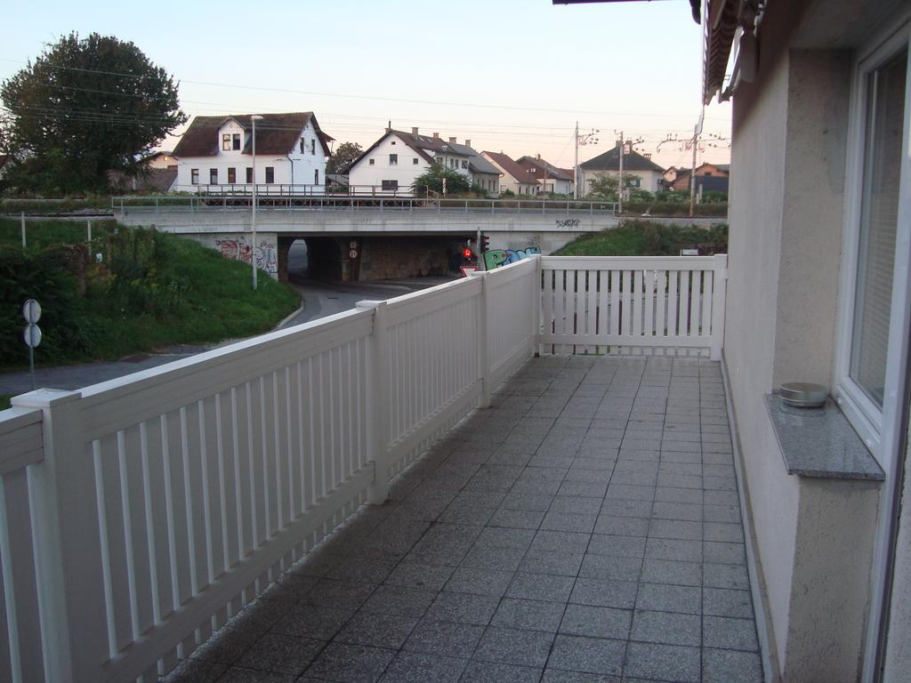 Guesthouse Koprivec Ljubljana Bagian luar foto